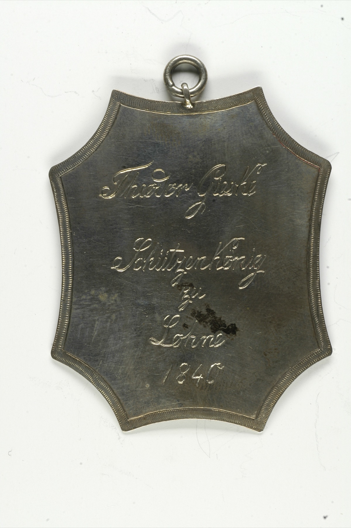 Ältester überlieferter Königsorden des Schützenverein Lohne mit eingravierter Widmung: Theodor Gieske · Schützenkönig zu Lohne · 1840